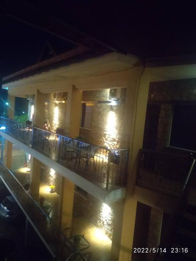 Ferienwohnung Xenonas Platia Káto Loutrákion Exterior foto