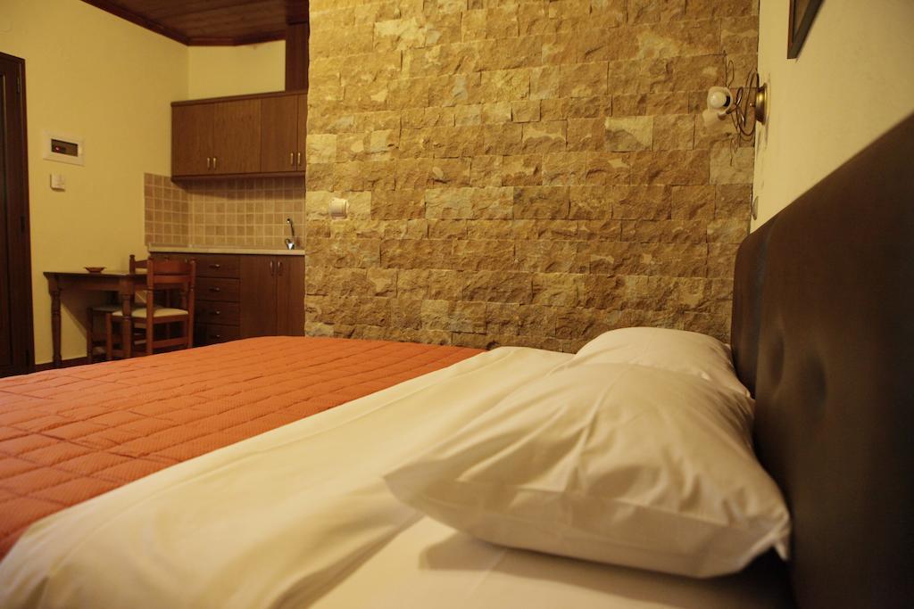 Ferienwohnung Xenonas Platia Káto Loutrákion Exterior foto