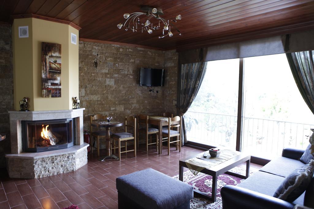 Ferienwohnung Xenonas Platia Káto Loutrákion Exterior foto
