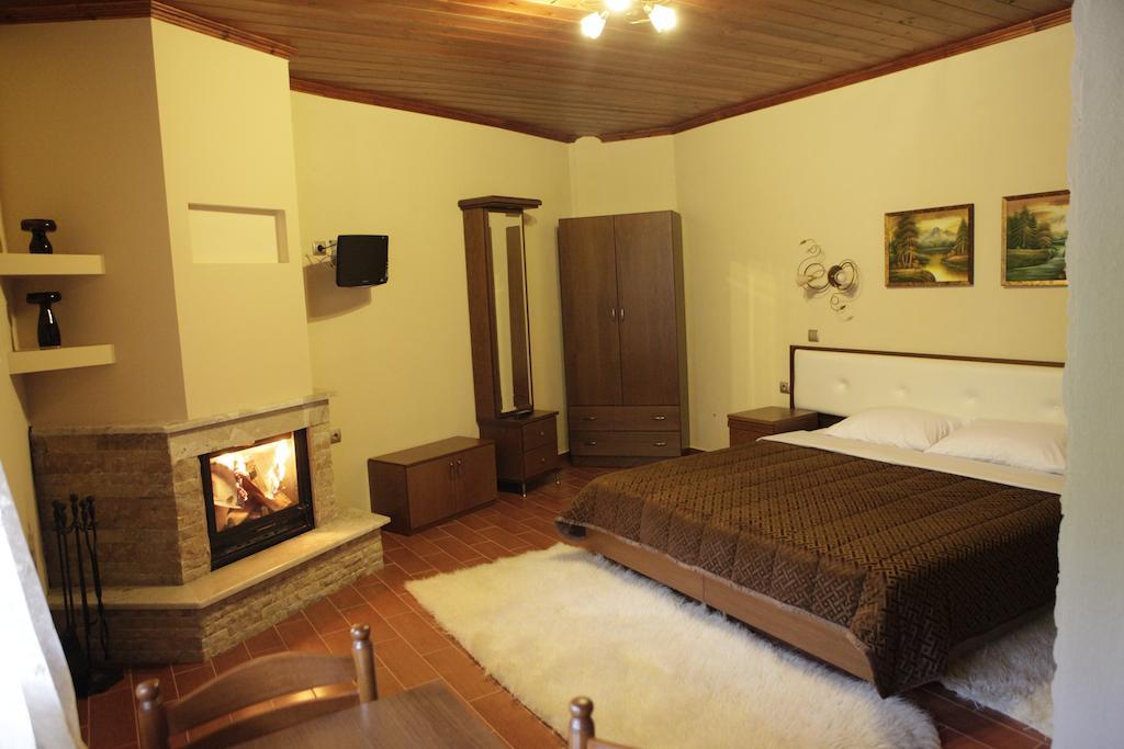 Ferienwohnung Xenonas Platia Káto Loutrákion Exterior foto