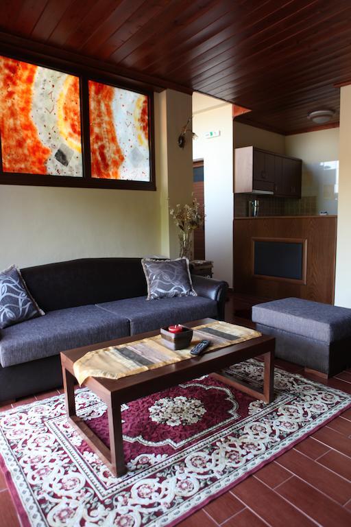 Ferienwohnung Xenonas Platia Káto Loutrákion Exterior foto