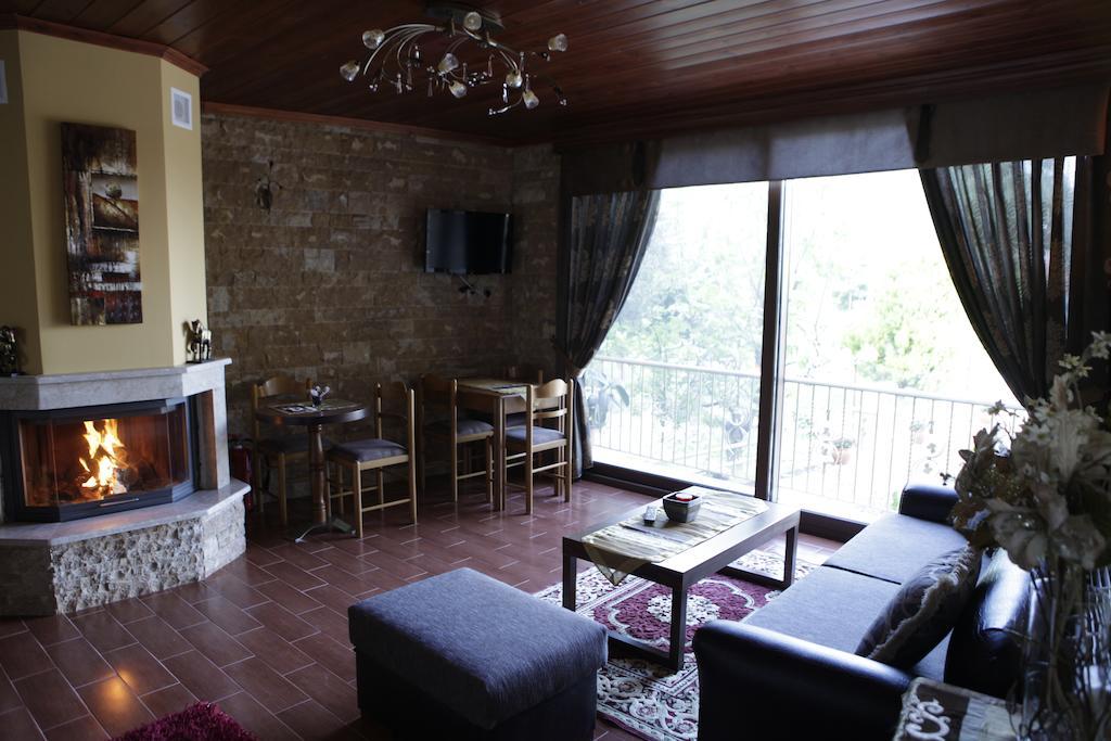 Ferienwohnung Xenonas Platia Káto Loutrákion Exterior foto