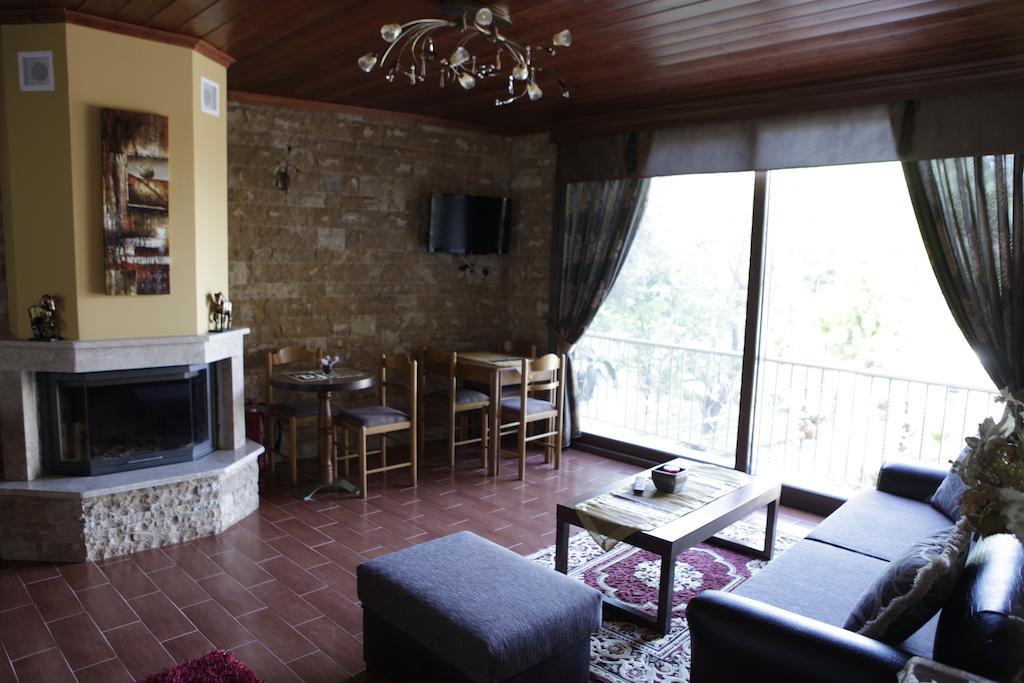 Ferienwohnung Xenonas Platia Káto Loutrákion Exterior foto