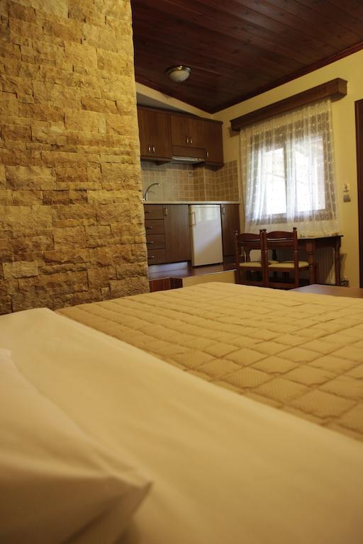 Ferienwohnung Xenonas Platia Káto Loutrákion Exterior foto