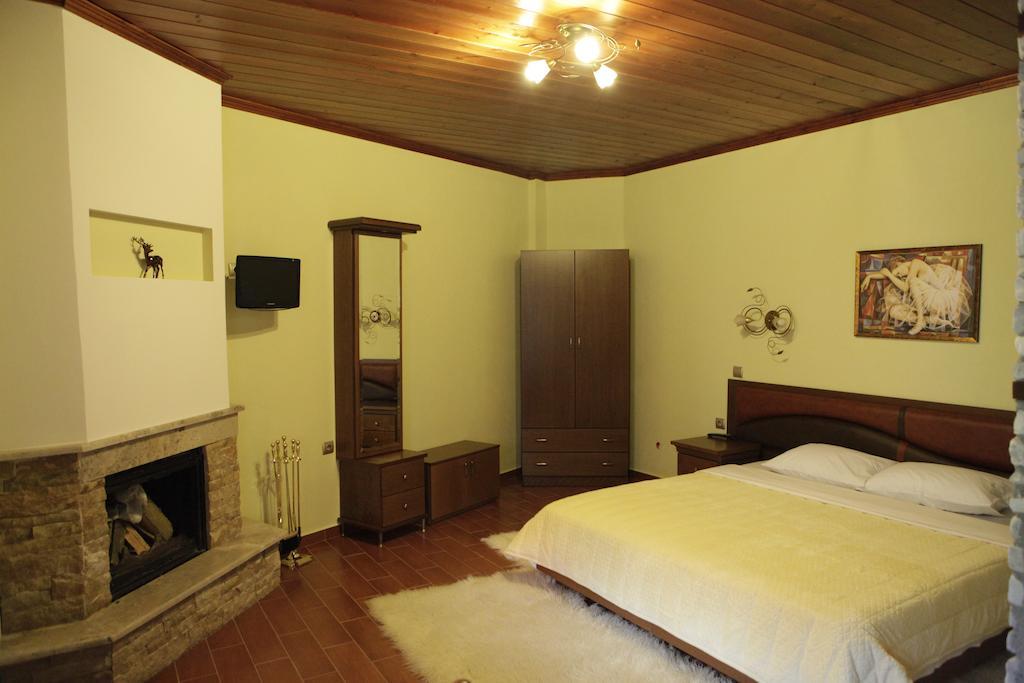 Ferienwohnung Xenonas Platia Káto Loutrákion Exterior foto